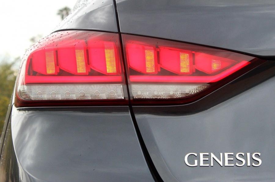 Детали экстерьера Hyundai Genesis 2014 года  (NA) (фото 64 из 105)